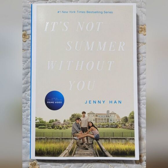 "It's not summer without you" by Jenny Han NEW BOOK - Picture 1 of 3